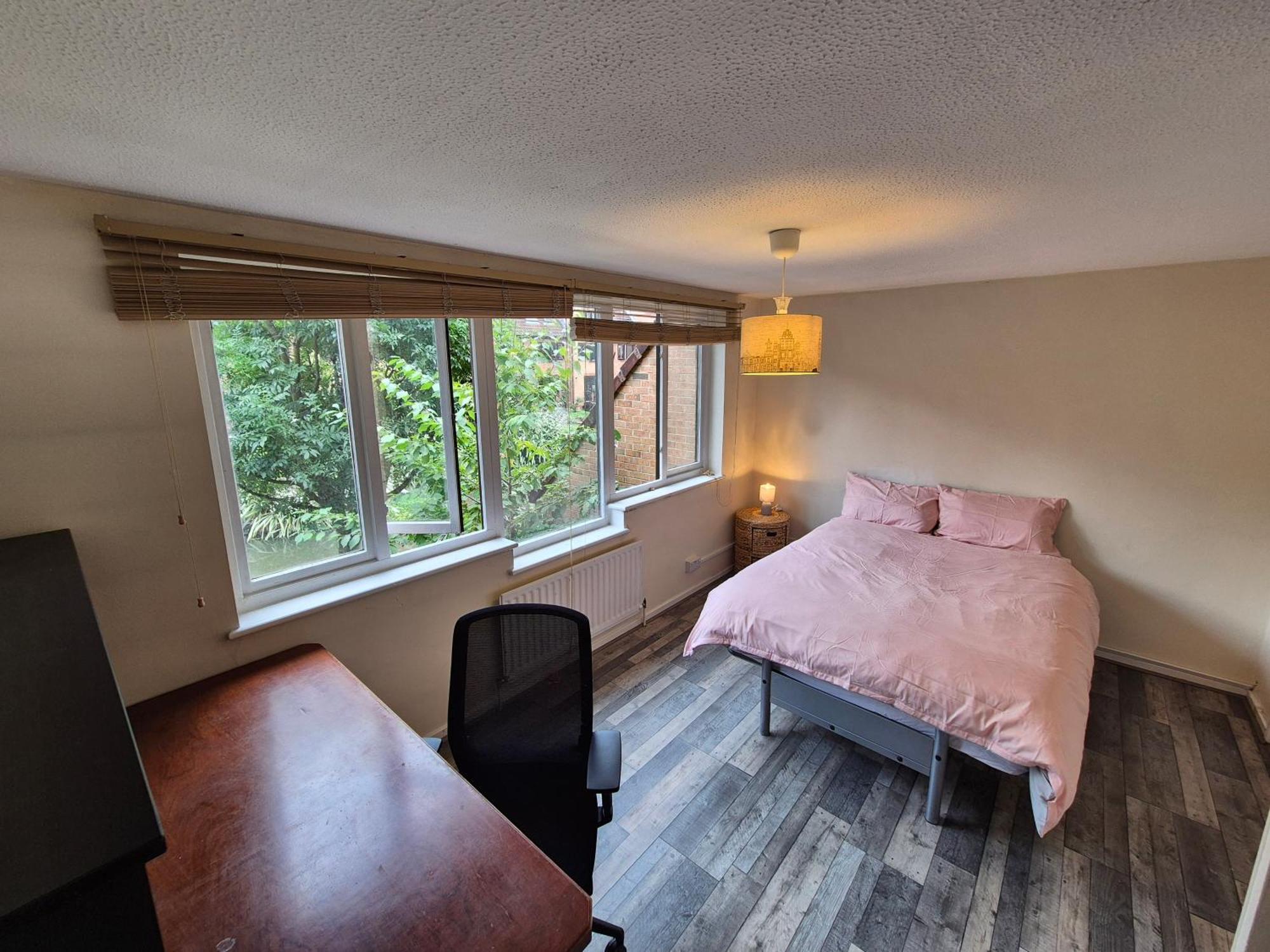 Spacious And Elegant Guest House With En-Suites Available In Canary Wharf Londres Exterior foto